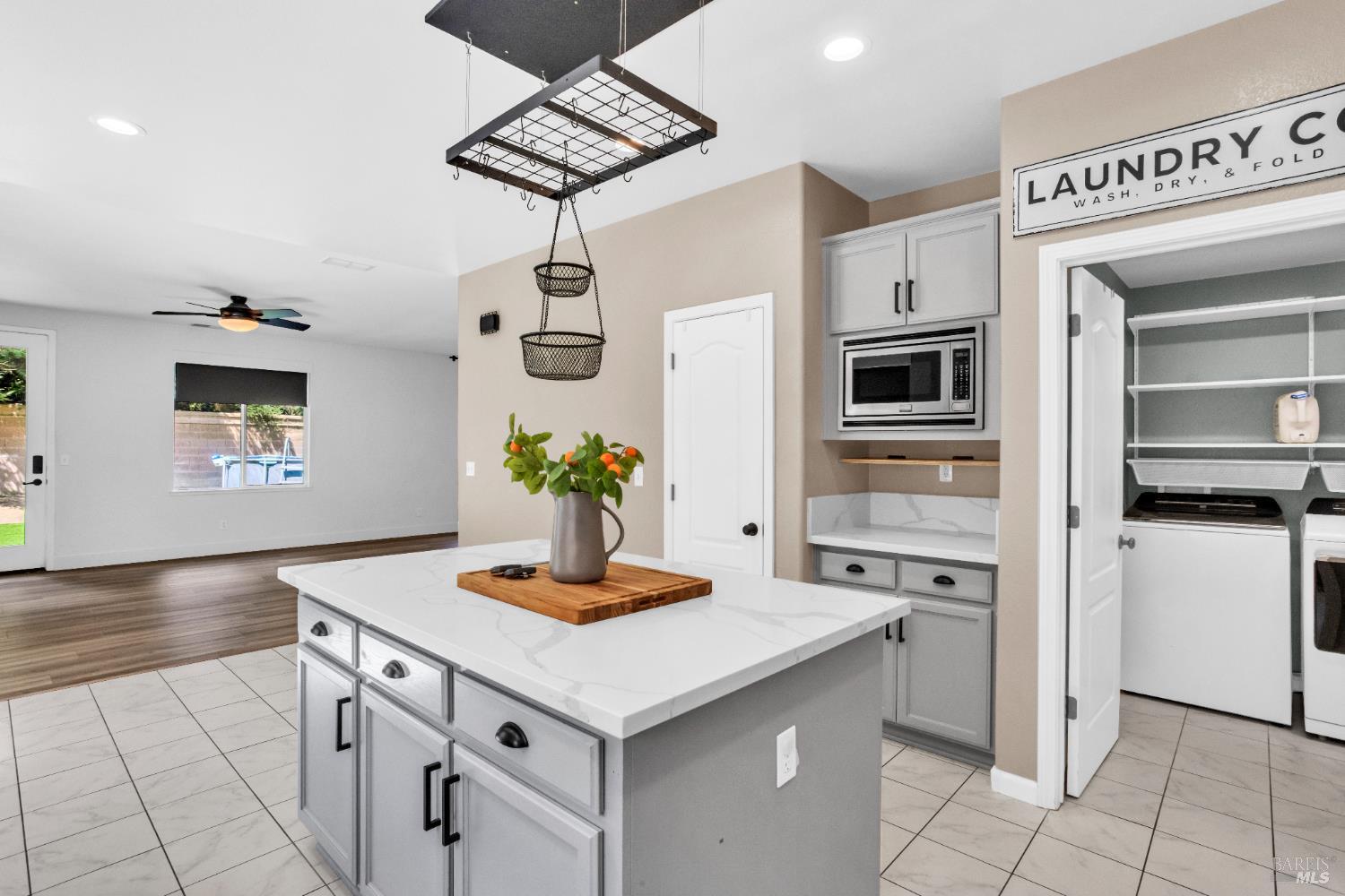 Detail Gallery Image 34 of 44 For 2040 Mariposa Dr, Dixon,  CA 95620 - 4 Beds | 2/1 Baths