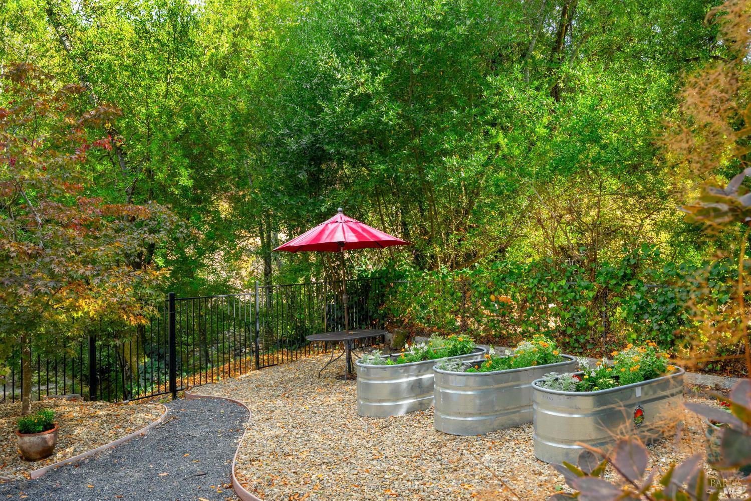 Detail Gallery Image 28 of 39 For 4300 Warm Springs Rd, Glen Ellen,  CA 95442 - 4 Beds | 2 Baths