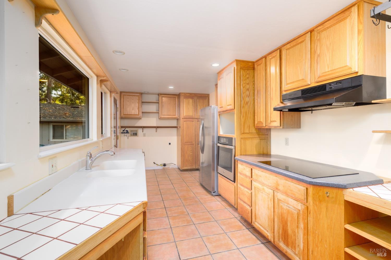 Detail Gallery Image 18 of 30 For 4746 Bridle Trl, Santa Rosa,  CA 95409 - 3 Beds | 2/1 Baths
