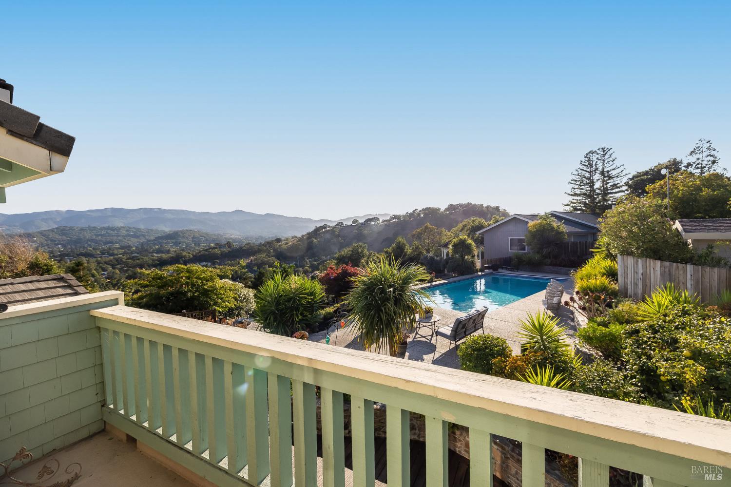 Detail Gallery Image 67 of 76 For 16 Fontana Ct, Novato,  CA 94945 - 5 Beds | 3/1 Baths