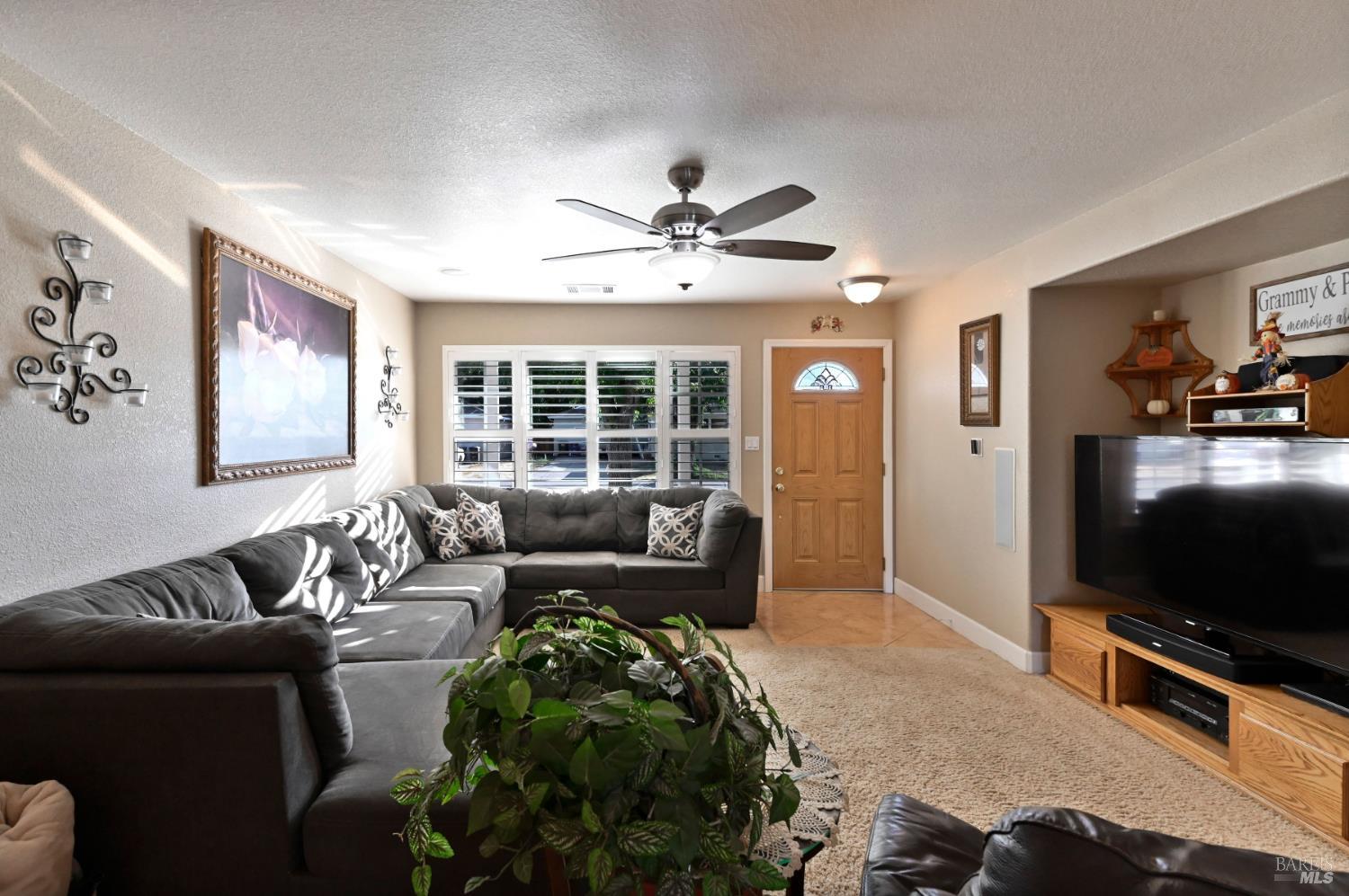 Detail Gallery Image 3 of 32 For 818 Thereza Way, Rio Vista,  CA 94571 - 4 Beds | 2/1 Baths