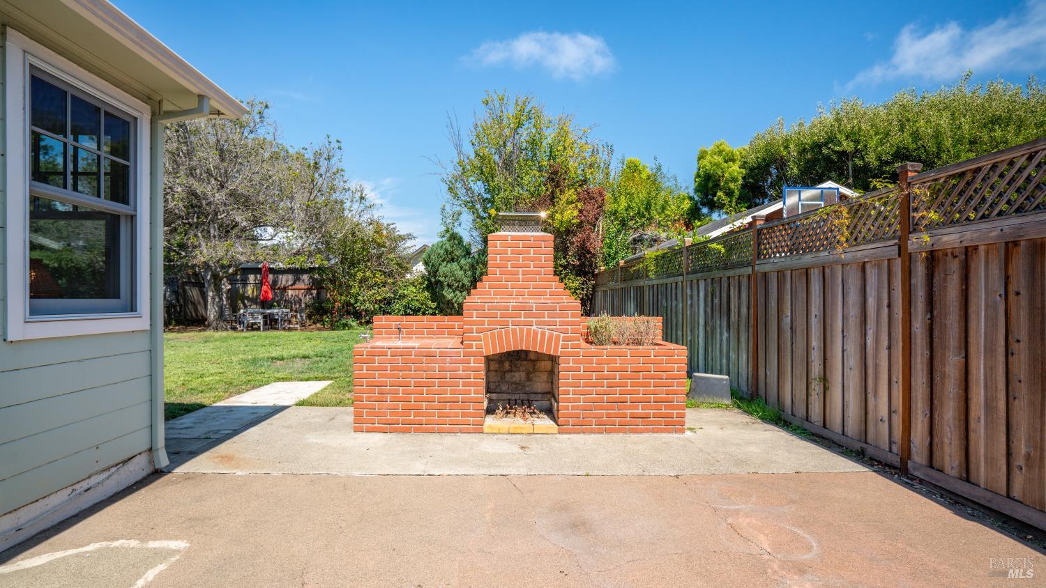 Detail Gallery Image 17 of 24 For 315 Sycamore Ave, Mill Valley,  CA 94941 - 3 Beds | 1 Baths