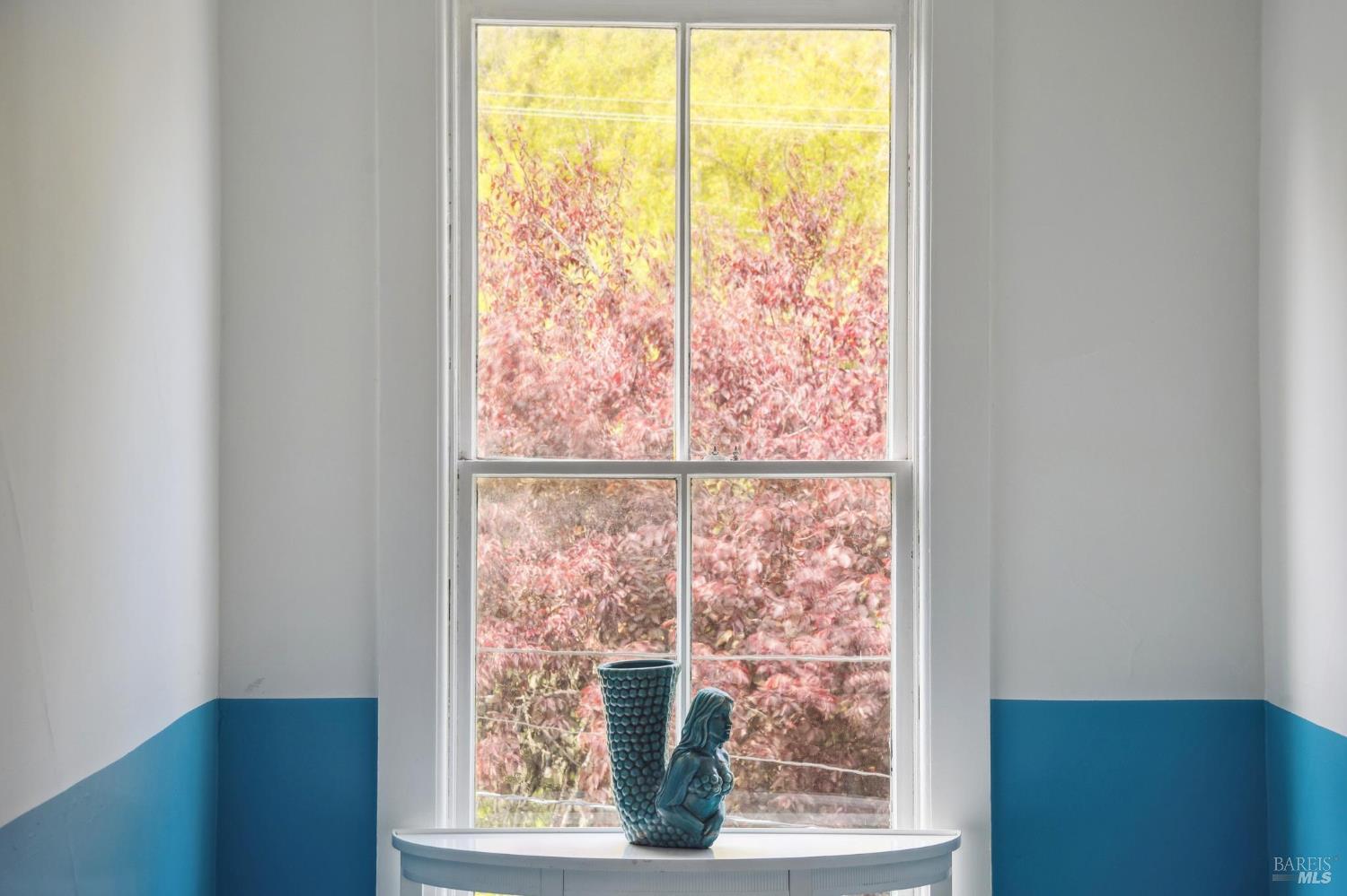 Detail Gallery Image 40 of 68 For 23 Brighton Ave, Bolinas,  CA 94924 - 9 Beds | 2/1 Baths
