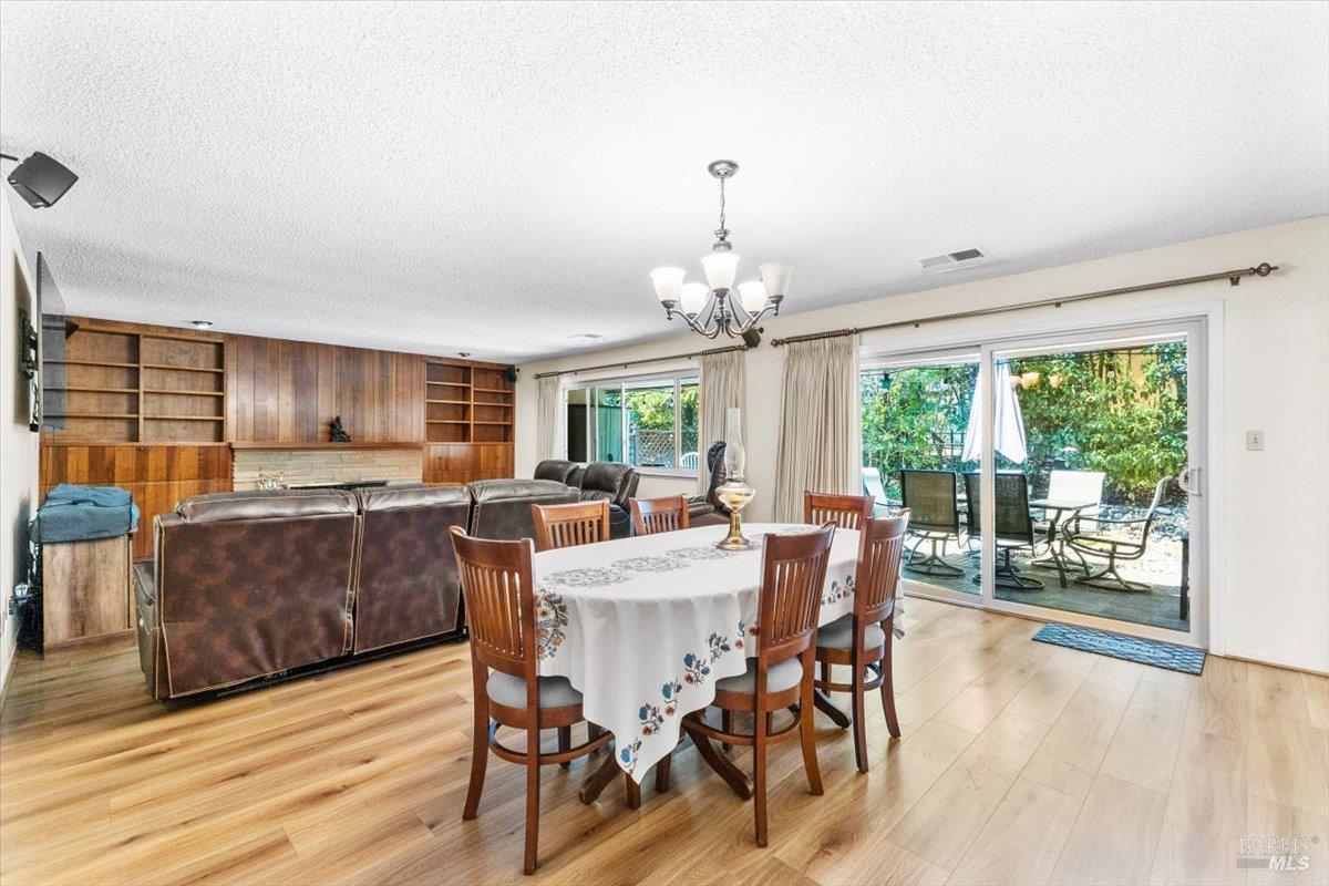 Detail Gallery Image 10 of 33 For 442 Las Casitas Ct a,  Santa Rosa,  CA 95403 - 2 Beds | 2 Baths