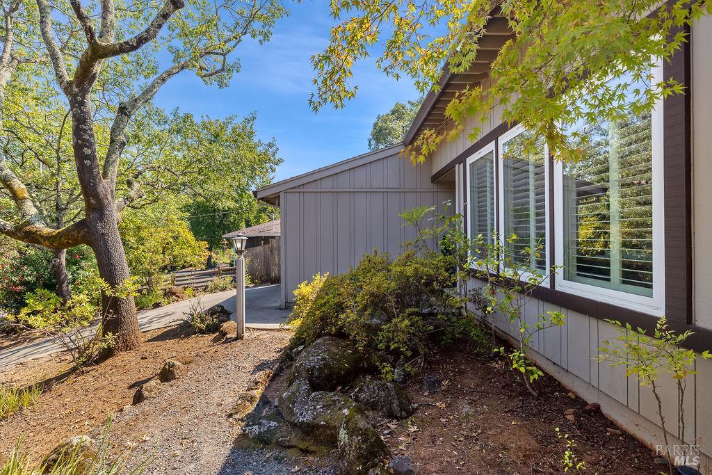 Detail Gallery Image 60 of 74 For 2321 Sunrise Ave, Santa Rosa,  CA 95409 - 3 Beds | 2 Baths