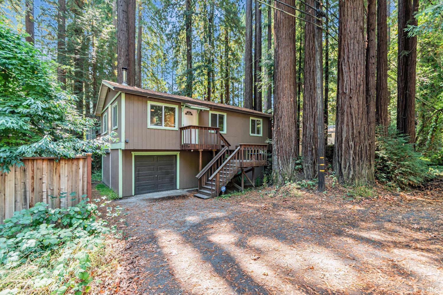Detail Gallery Image 2 of 40 For 17383 Hwy 116 Unkn, Guerneville,  CA 95446 - 3 Beds | 1 Baths