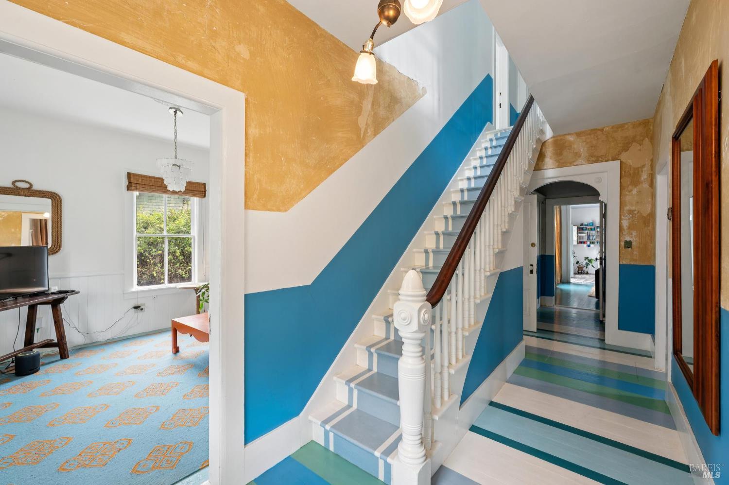 Detail Gallery Image 27 of 68 For 23 Brighton Ave, Bolinas,  CA 94924 - 9 Beds | 2/1 Baths