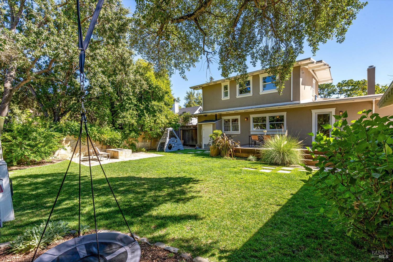 Detail Gallery Image 36 of 43 For 230 E Napa St, Sonoma,  CA 95476 - 3 Beds | 3/1 Baths