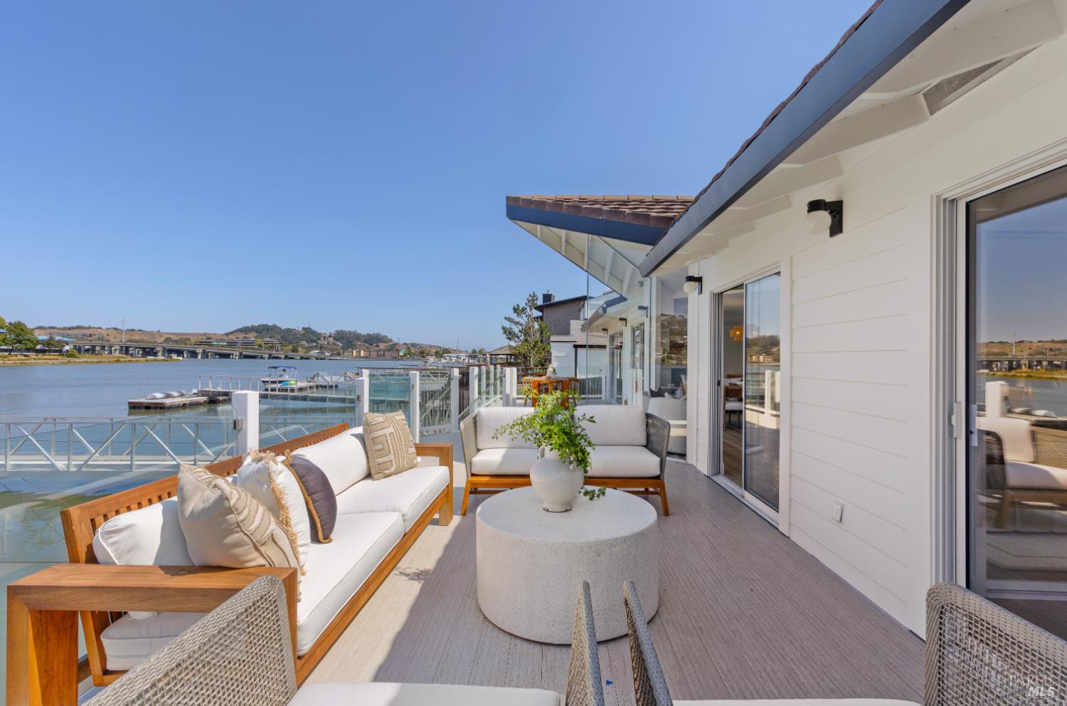 Detail Gallery Image 38 of 47 For 254 Riviera Cir, Larkspur,  CA 94939 - 3 Beds | 2/1 Baths