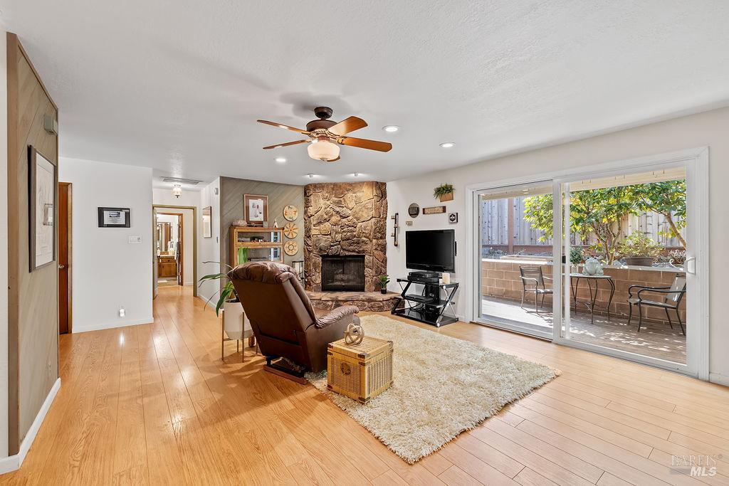Detail Gallery Image 63 of 74 For 2321 Sunrise Ave, Santa Rosa,  CA 95409 - 3 Beds | 2 Baths