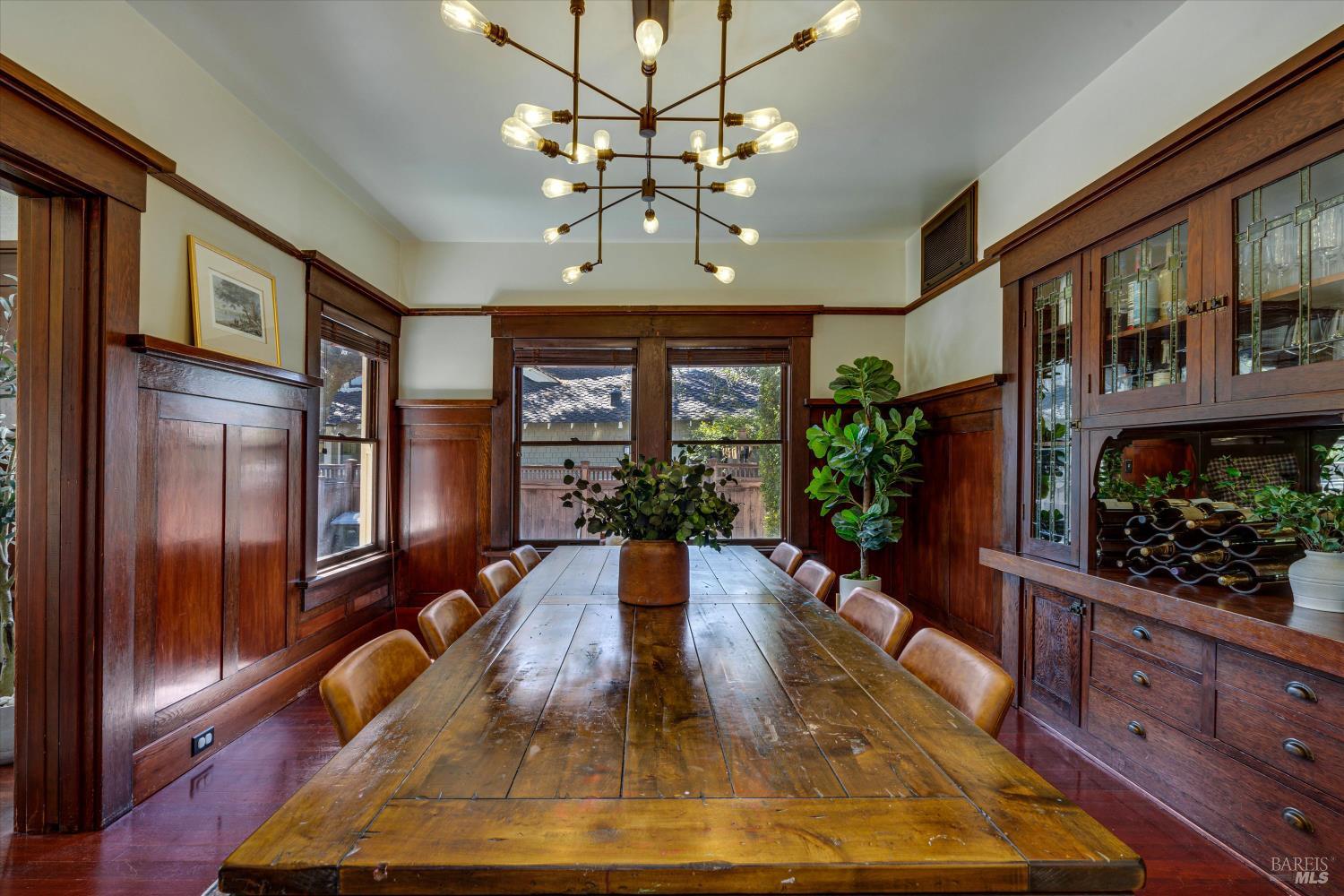 Detail Gallery Image 9 of 43 For 230 E Napa St, Sonoma,  CA 95476 - 3 Beds | 3/1 Baths