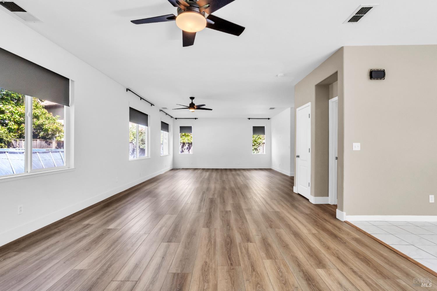 Detail Gallery Image 27 of 44 For 2040 Mariposa Dr, Dixon,  CA 95620 - 4 Beds | 2/1 Baths