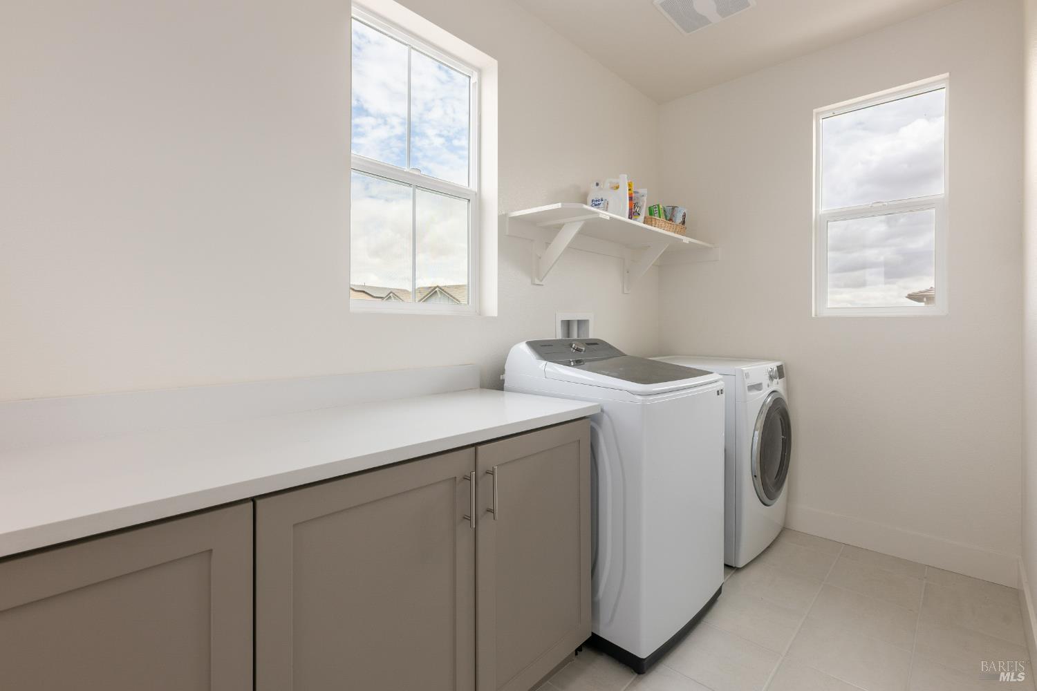 Detail Gallery Image 27 of 56 For 5383 Elan Dr, Fairfield,  CA 94533 - 4 Beds | 3 Baths