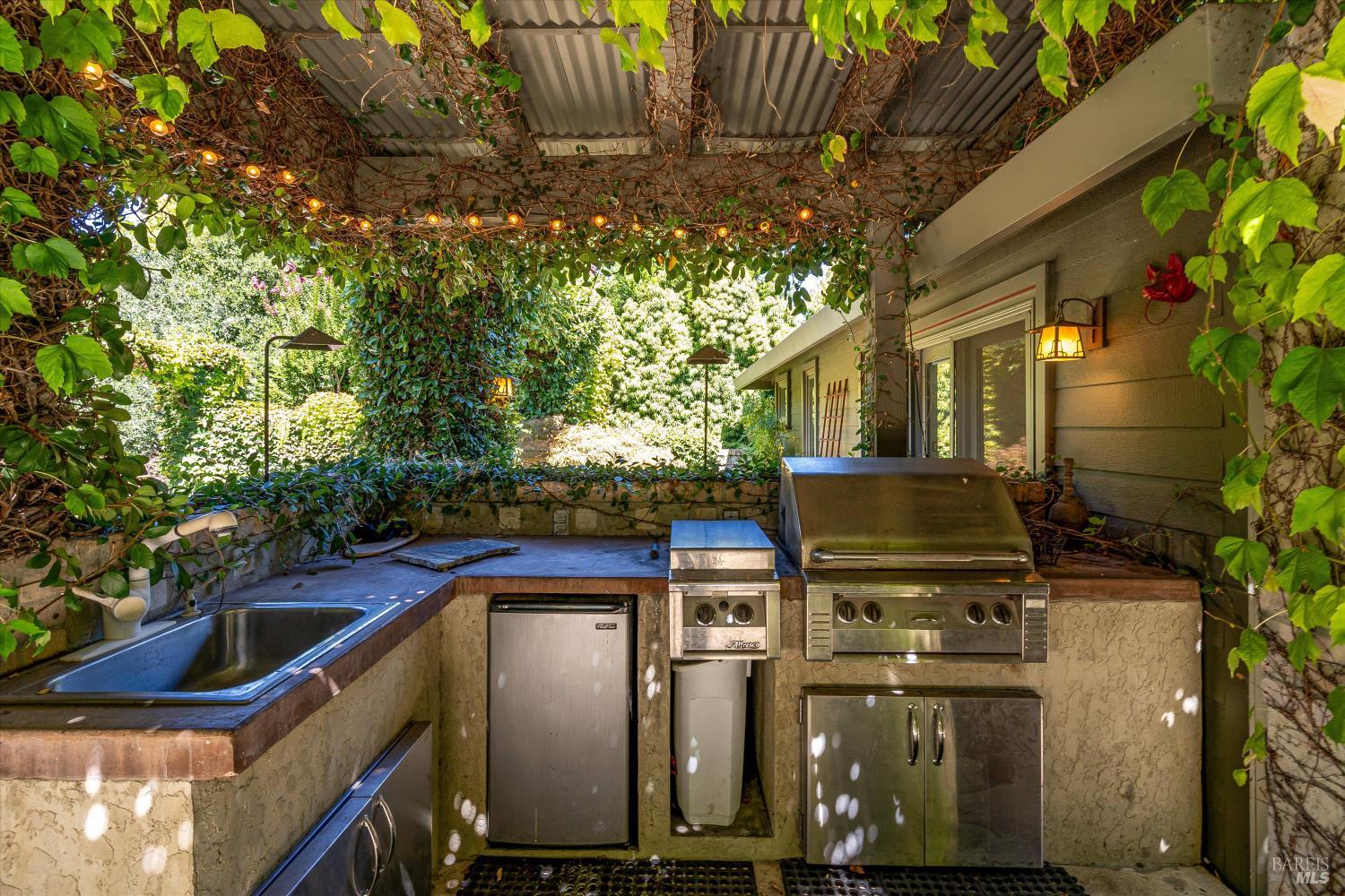 Detail Gallery Image 39 of 49 For 1549 E Napa St, Sonoma,  CA 95476 - 3 Beds | 2 Baths