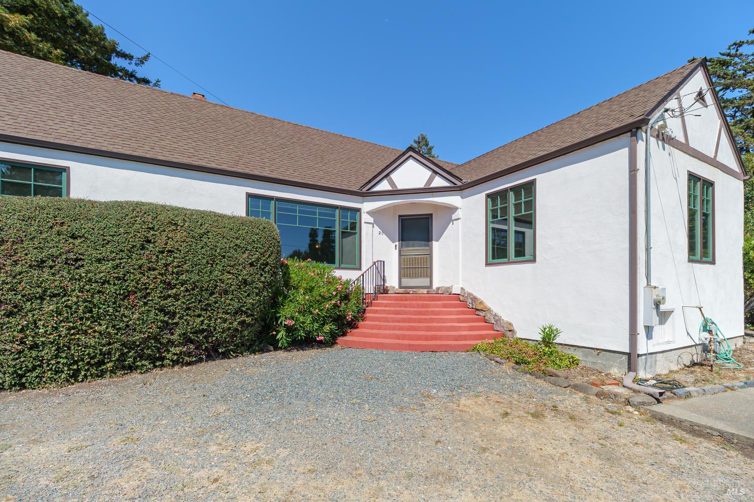 Detail Gallery Image 7 of 35 For 20 Shell Rd, Mill Valley,  CA 94941 - 3 Beds | 1/1 Baths