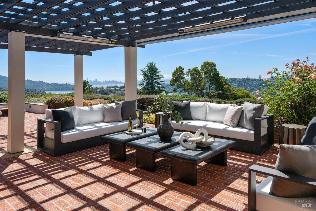 Detail Gallery Image 5 of 72 For 1 Tara View Rd, Belvedere Tiburon,  CA 94920 - 8 Beds | 4/1 Baths