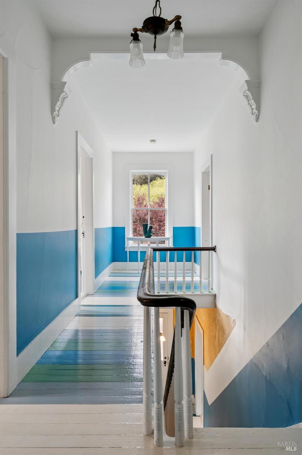 Detail Gallery Image 37 of 68 For 23 Brighton Ave, Bolinas,  CA 94924 - 9 Beds | 2/1 Baths