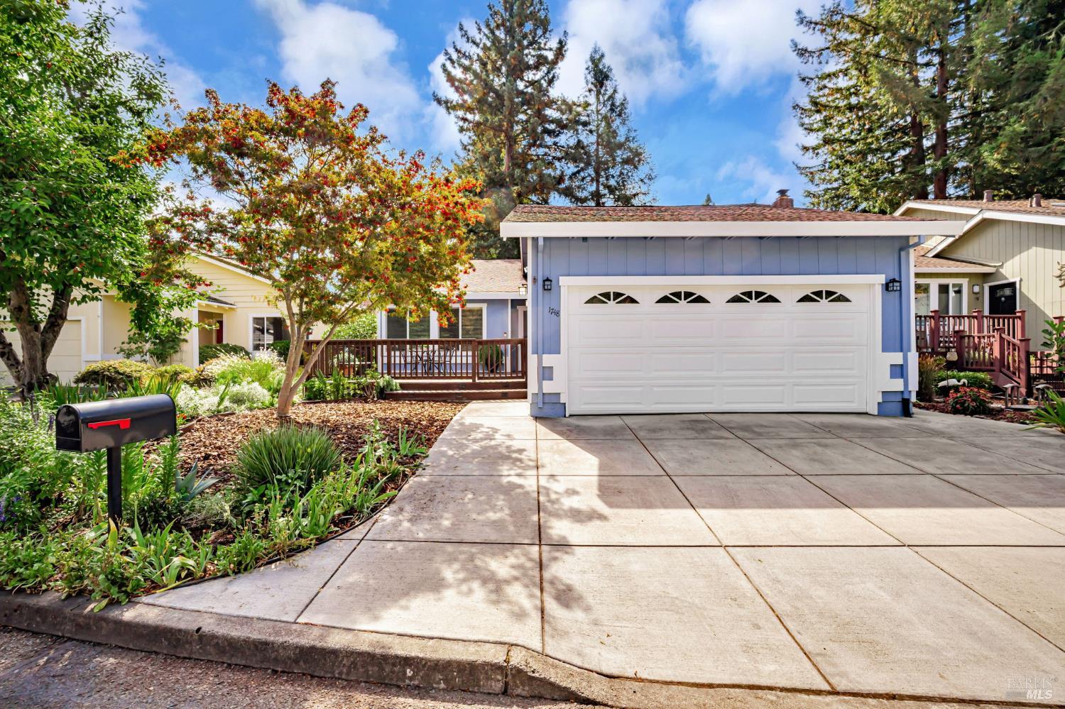 Detail Gallery Image 5 of 44 For 1748 Arroyo Sierra Ave, Santa Rosa,  CA 95405 - 3 Beds | 2 Baths