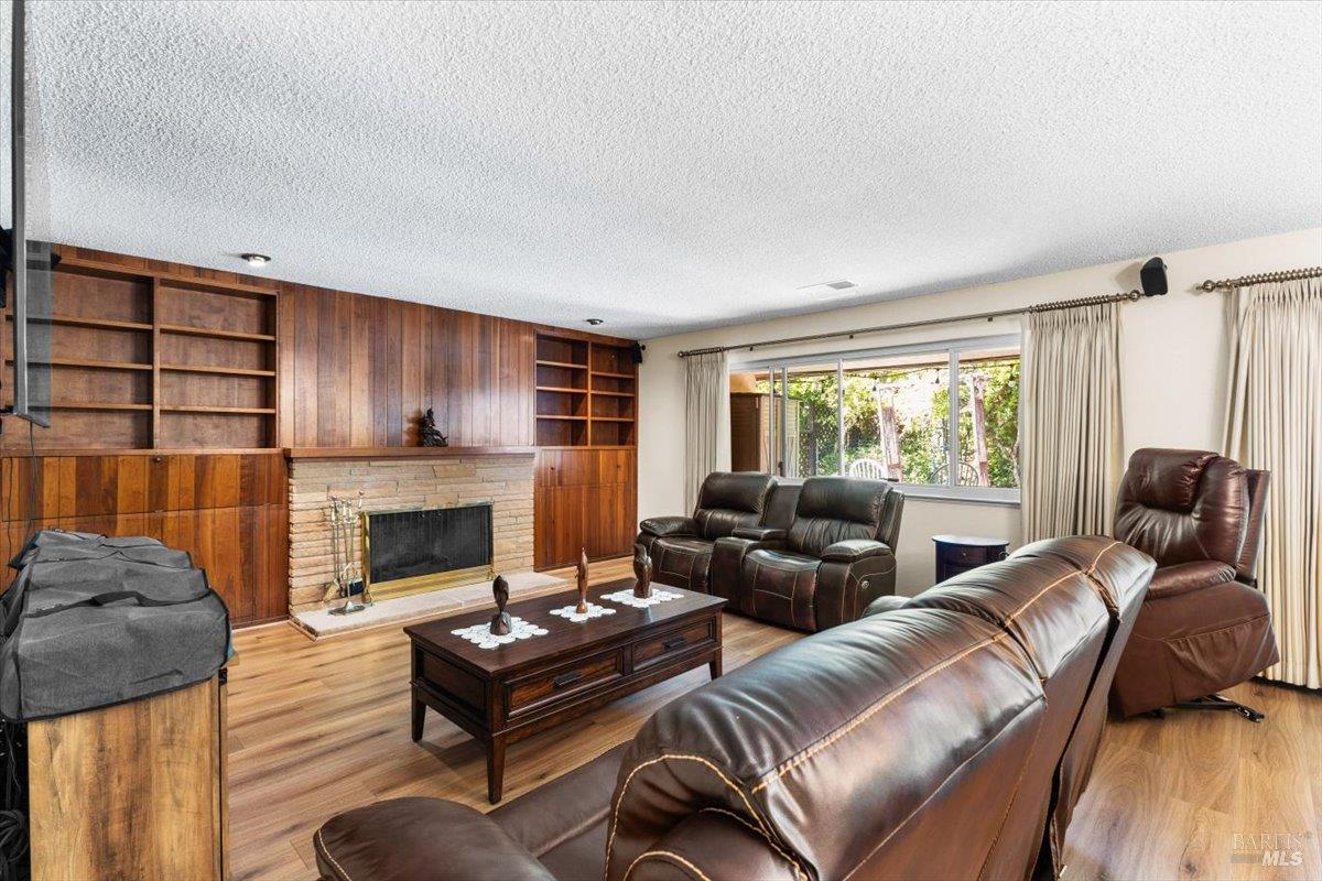 Detail Gallery Image 12 of 33 For 442 Las Casitas Ct a,  Santa Rosa,  CA 95403 - 2 Beds | 2 Baths