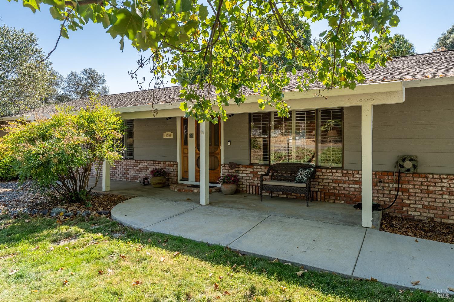 Detail Gallery Image 1 of 35 For 1381 El Dorado Rd, Ukiah,  CA 95482 - 3 Beds | 2 Baths