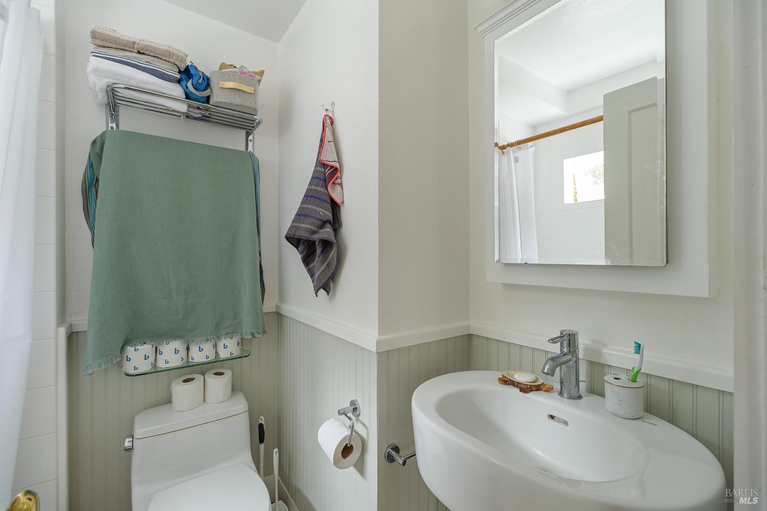 Detail Gallery Image 11 of 38 For 65 Summit Ave, Mill Valley,  CA 94941 - – Beds | – Baths