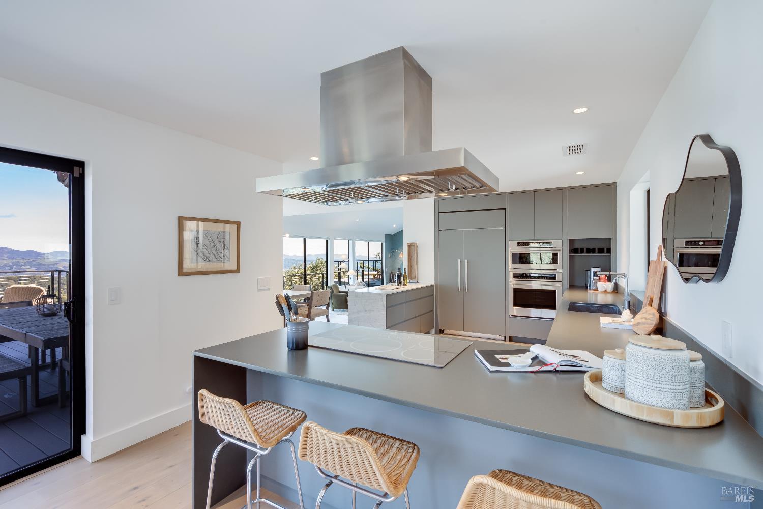 Detail Gallery Image 10 of 45 For 19185 Mesquite Ct, Sonoma,  CA 95476 - 4 Beds | 3/1 Baths