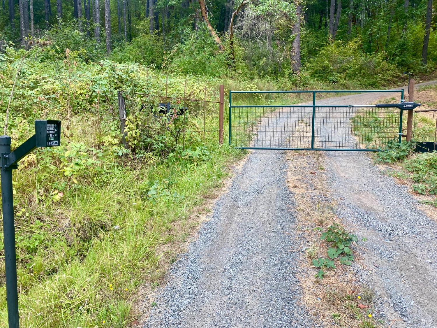 Detail Gallery Image 2 of 15 For 46700 Highway 101 Unkn, Laytonville,  CA 95454 - – Beds | – Baths