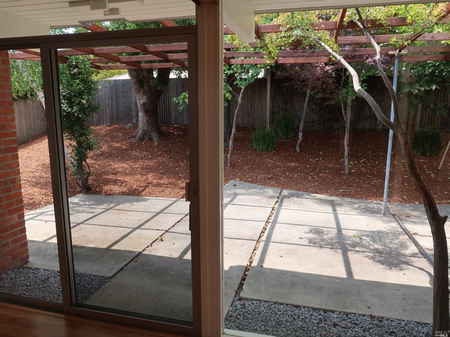 Detail Gallery Image 42 of 46 For 2151 Elderberry Ln, San Rafael,  CA 94903 - 3 Beds | 2 Baths