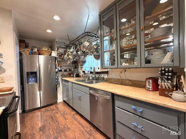 Detail Gallery Image 7 of 39 For 6420 Pineview Ct, Clearlake,  CA 95422 - 3 Beds | 1/1 Baths