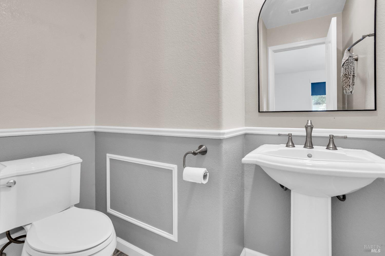 Detail Gallery Image 25 of 44 For 2040 Mariposa Dr, Dixon,  CA 95620 - 4 Beds | 2/1 Baths