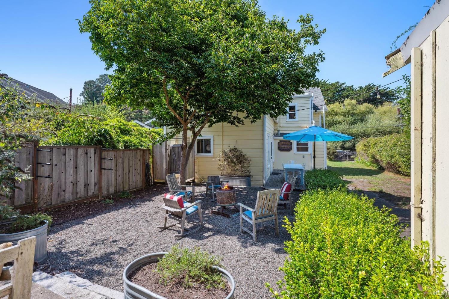 Detail Gallery Image 60 of 68 For 23 Brighton Ave, Bolinas,  CA 94924 - 9 Beds | 2/1 Baths