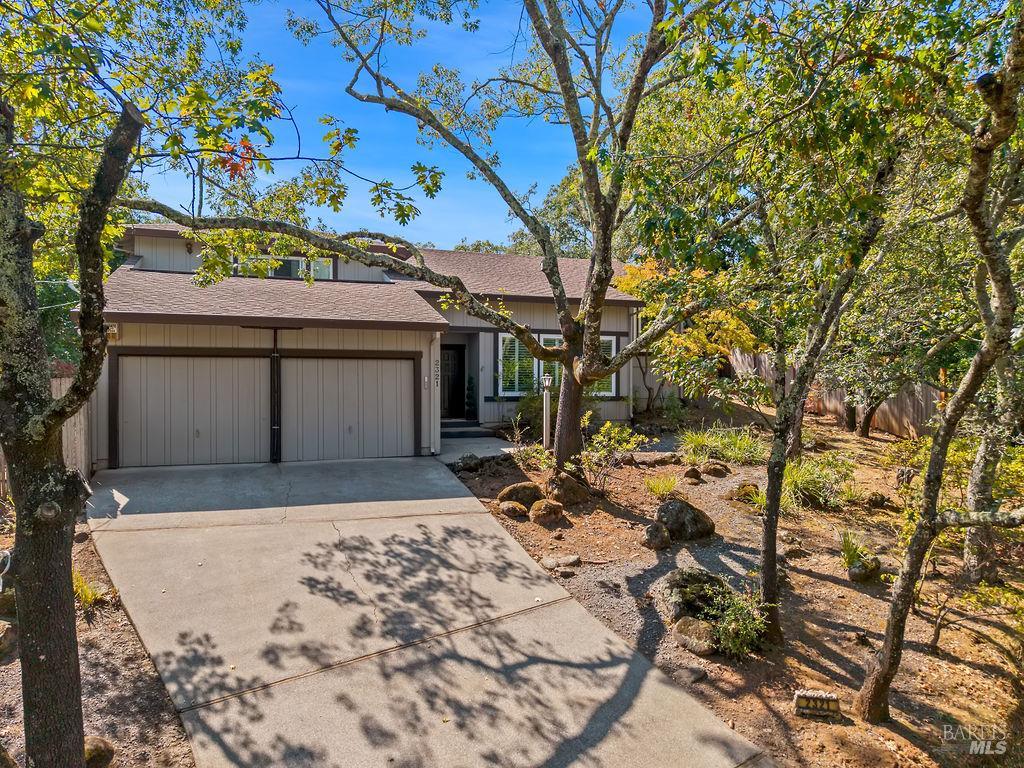 Detail Gallery Image 18 of 74 For 2321 Sunrise Ave, Santa Rosa,  CA 95409 - 3 Beds | 2 Baths