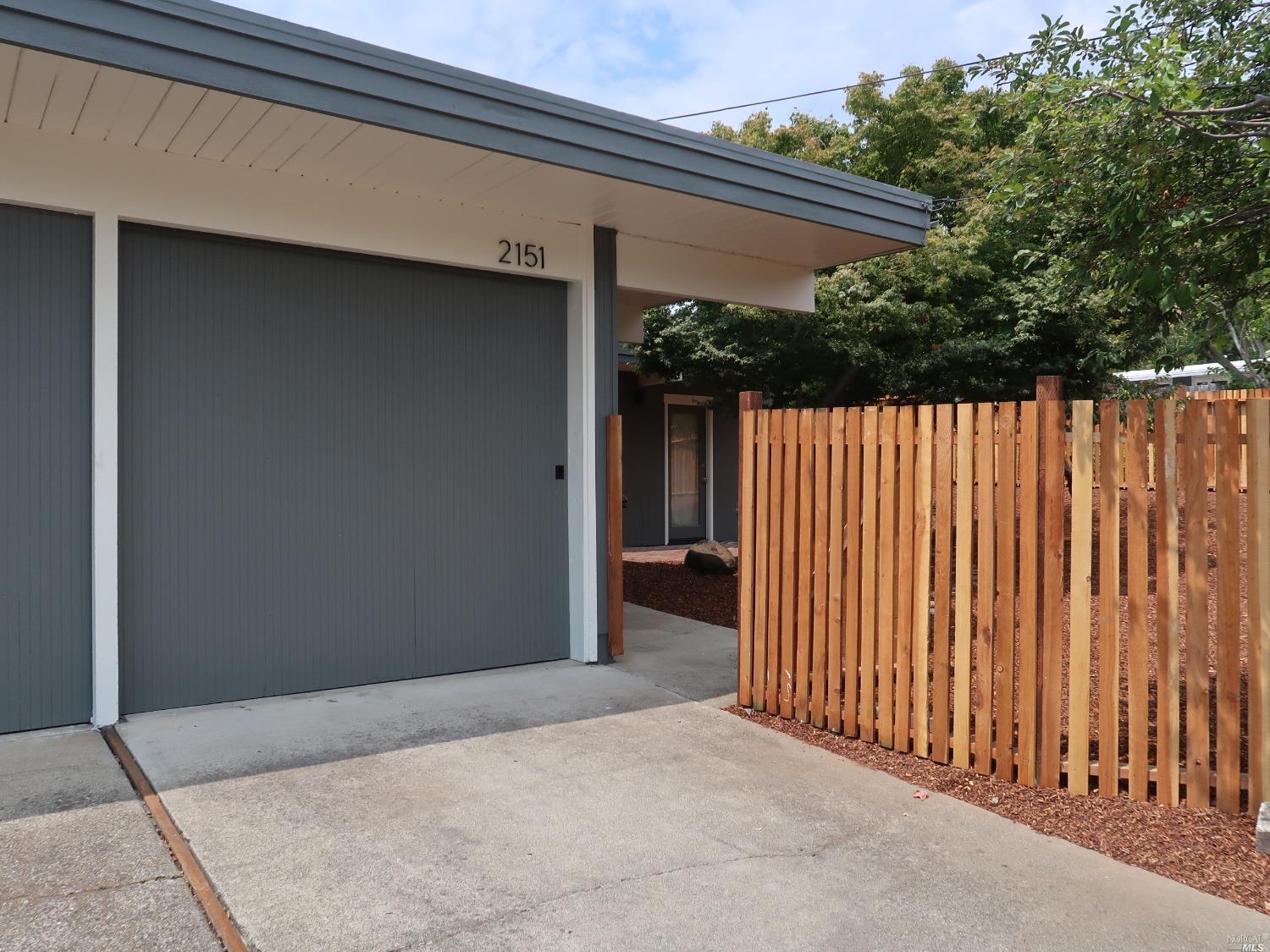 Detail Gallery Image 39 of 46 For 2151 Elderberry Ln, San Rafael,  CA 94903 - 3 Beds | 2 Baths