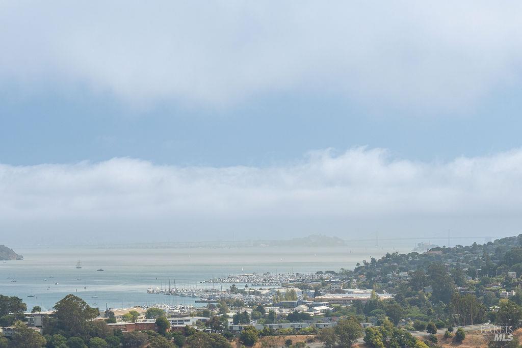 Detail Gallery Image 29 of 52 For 406 Donahue St, Sausalito,  CA 94965 - 2 Beds | 2 Baths