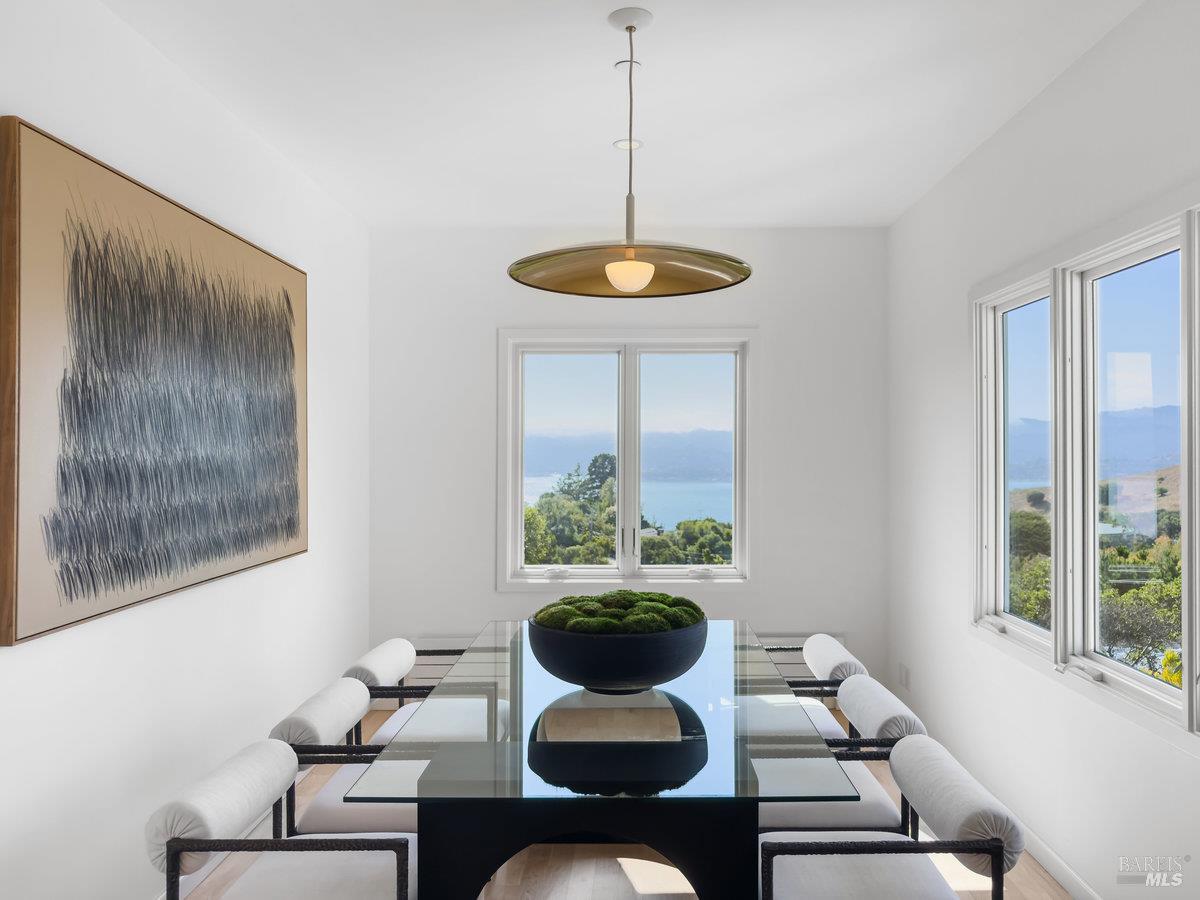 Detail Gallery Image 55 of 72 For 1 Tara View Rd, Belvedere Tiburon,  CA 94920 - 8 Beds | 4/1 Baths