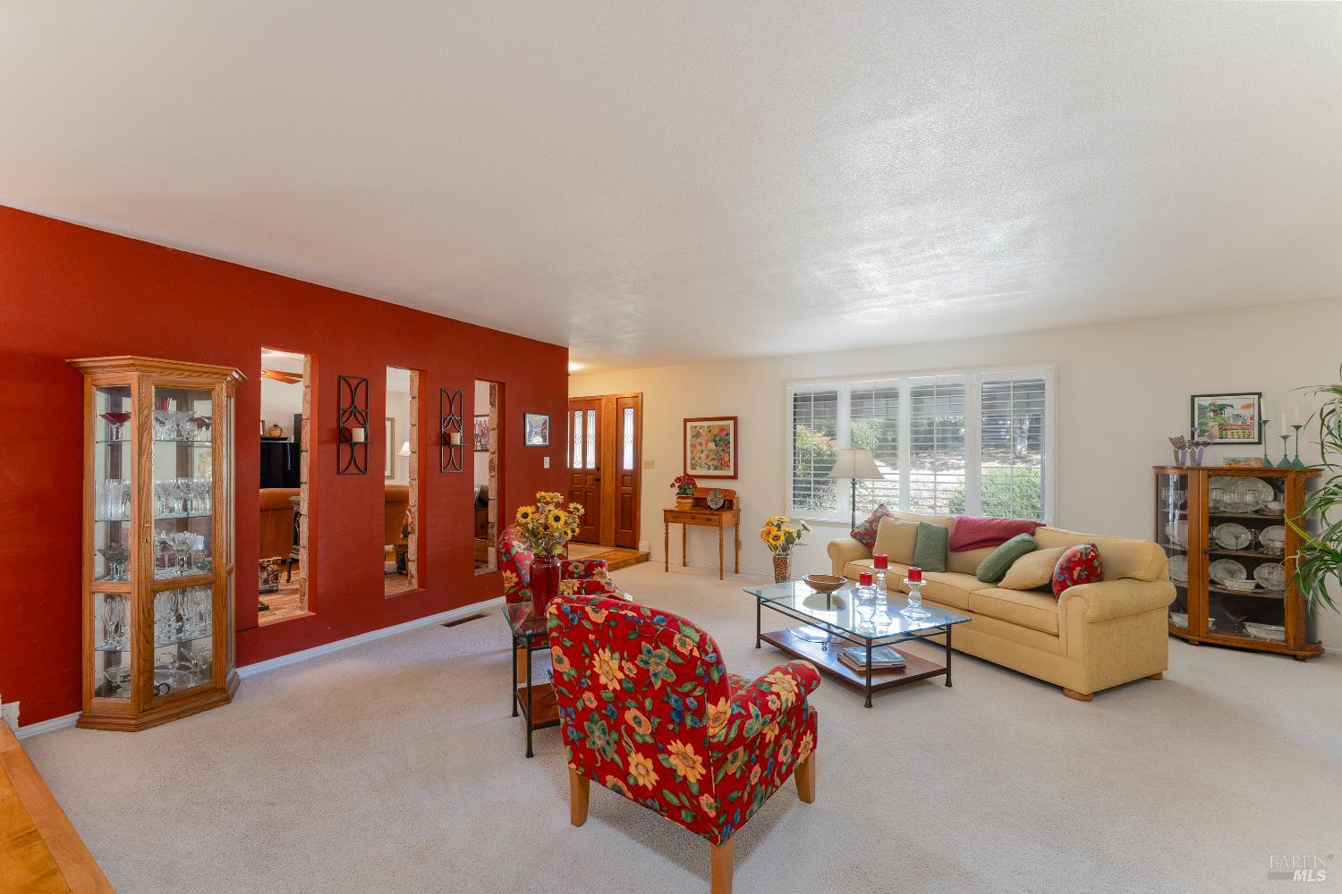 Detail Gallery Image 6 of 35 For 1381 El Dorado Rd, Ukiah,  CA 95482 - 3 Beds | 2 Baths