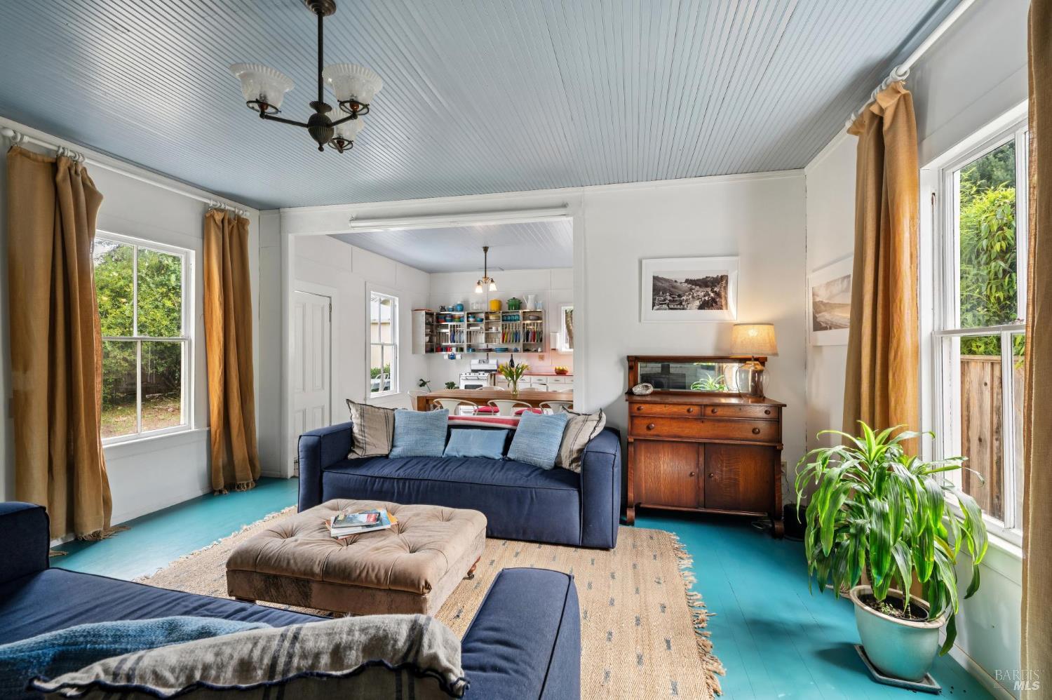 Detail Gallery Image 23 of 68 For 23 Brighton Ave, Bolinas,  CA 94924 - 9 Beds | 2/1 Baths