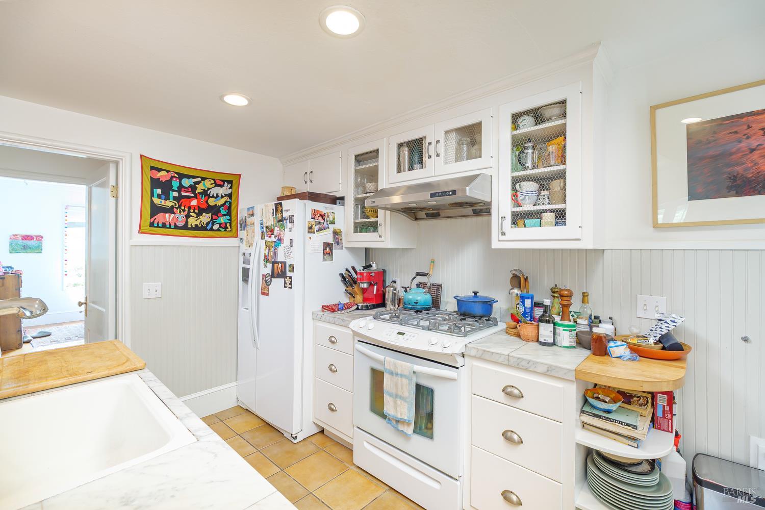 Detail Gallery Image 17 of 38 For 65 Summit Ave, Mill Valley,  CA 94941 - – Beds | – Baths