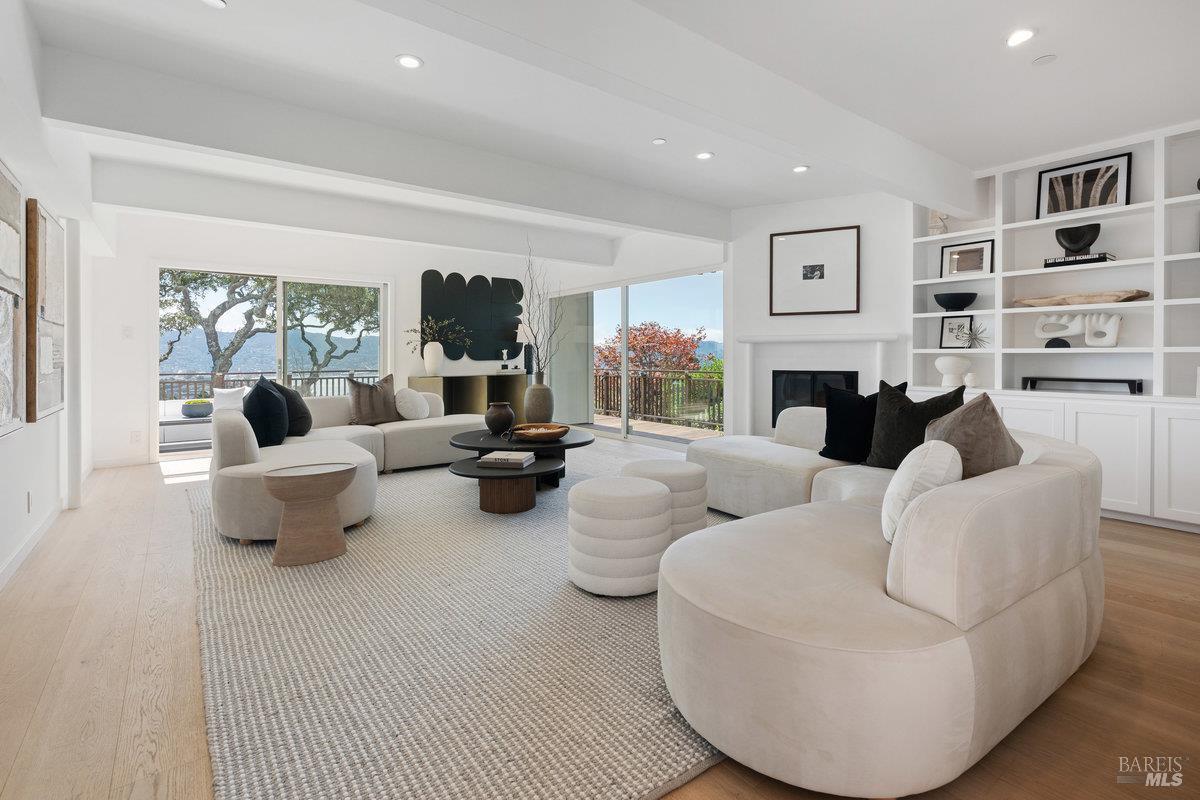 Detail Gallery Image 13 of 72 For 1 Tara View Rd, Belvedere Tiburon,  CA 94920 - 8 Beds | 4/1 Baths