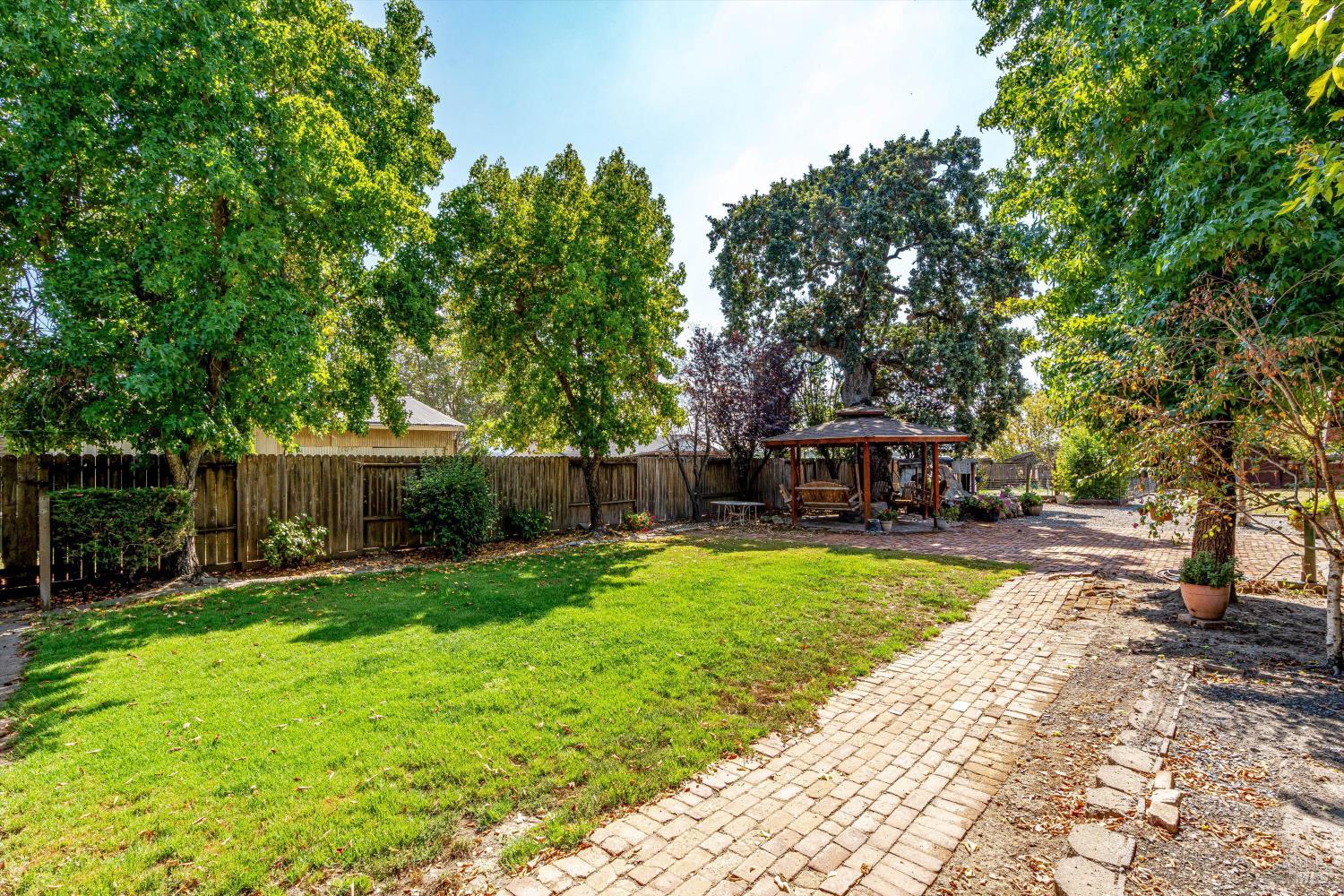 Detail Gallery Image 41 of 92 For 524 Mountain View Ave, Santa Rosa,  CA 95407 - 2 Beds | 2 Baths