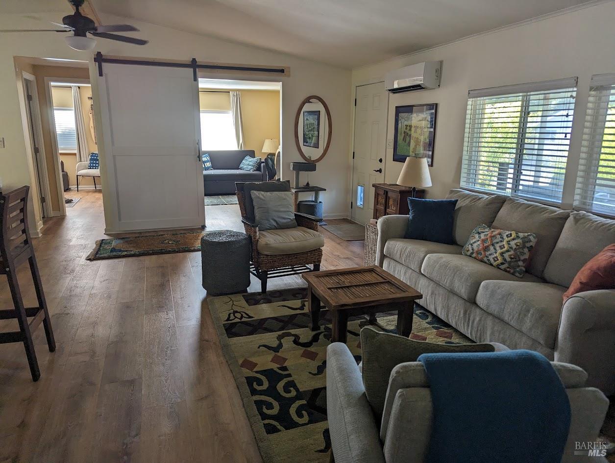 Detail Gallery Image 2 of 21 For 8034 Cliffrose St, Windsor,  CA 95492 - 3 Beds | 2 Baths
