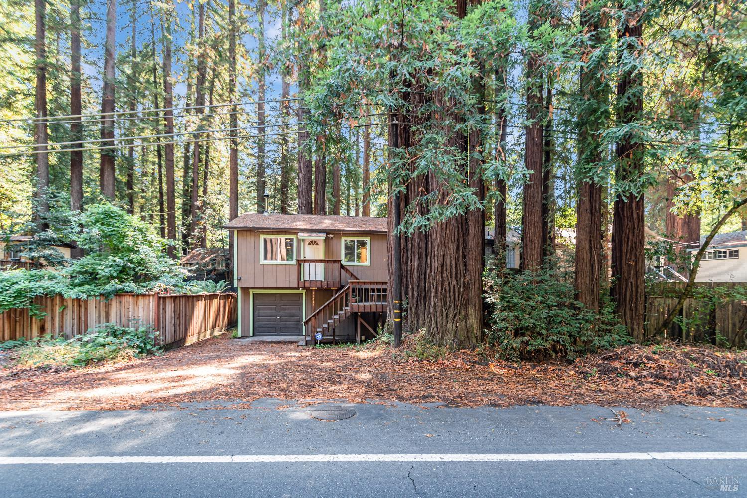 Detail Gallery Image 1 of 40 For 17383 Hwy 116 Unkn, Guerneville,  CA 95446 - 3 Beds | 1 Baths