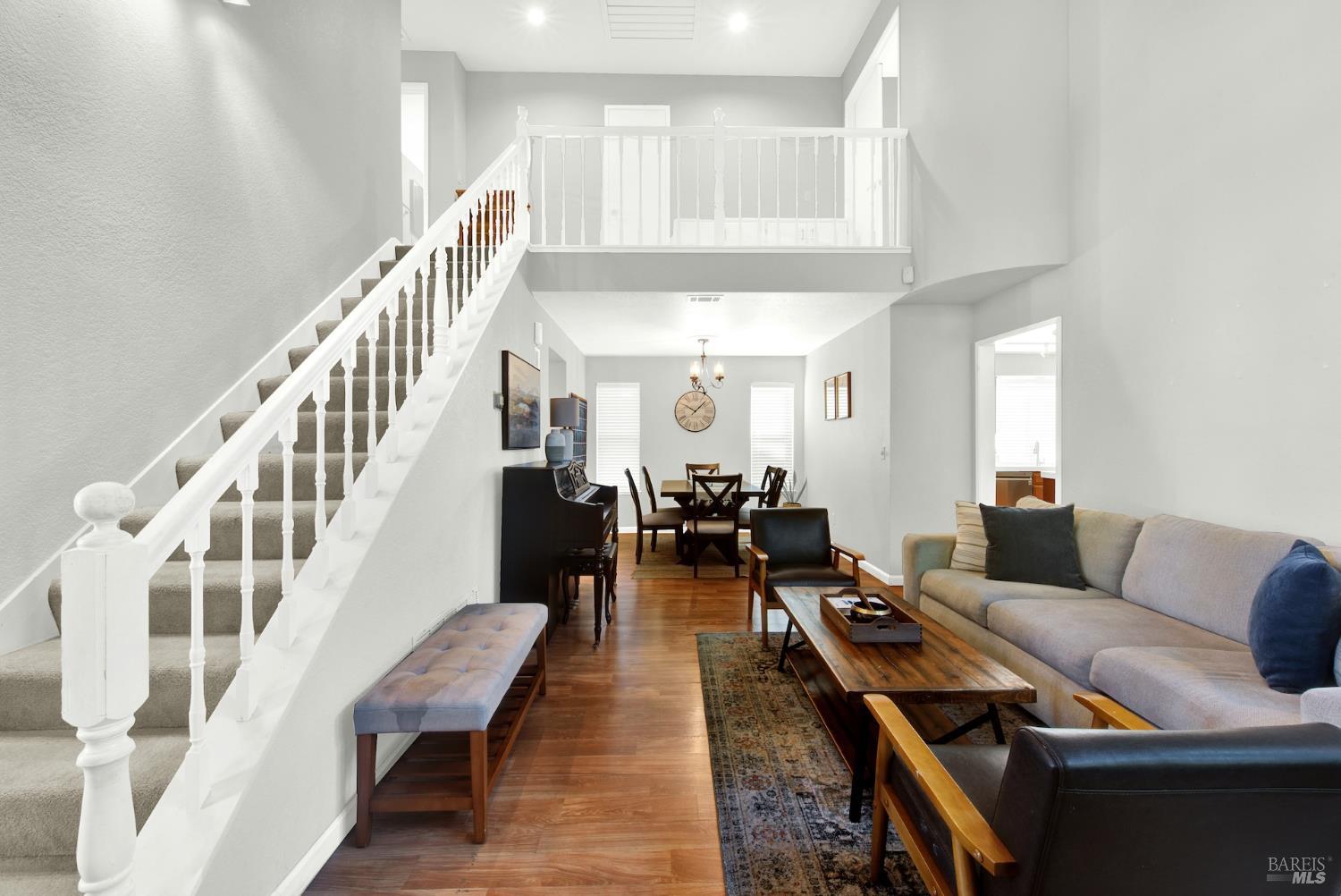 Detail Gallery Image 7 of 39 For 206 Colby Dr, Vacaville,  CA 95687 - 3 Beds | 2/1 Baths