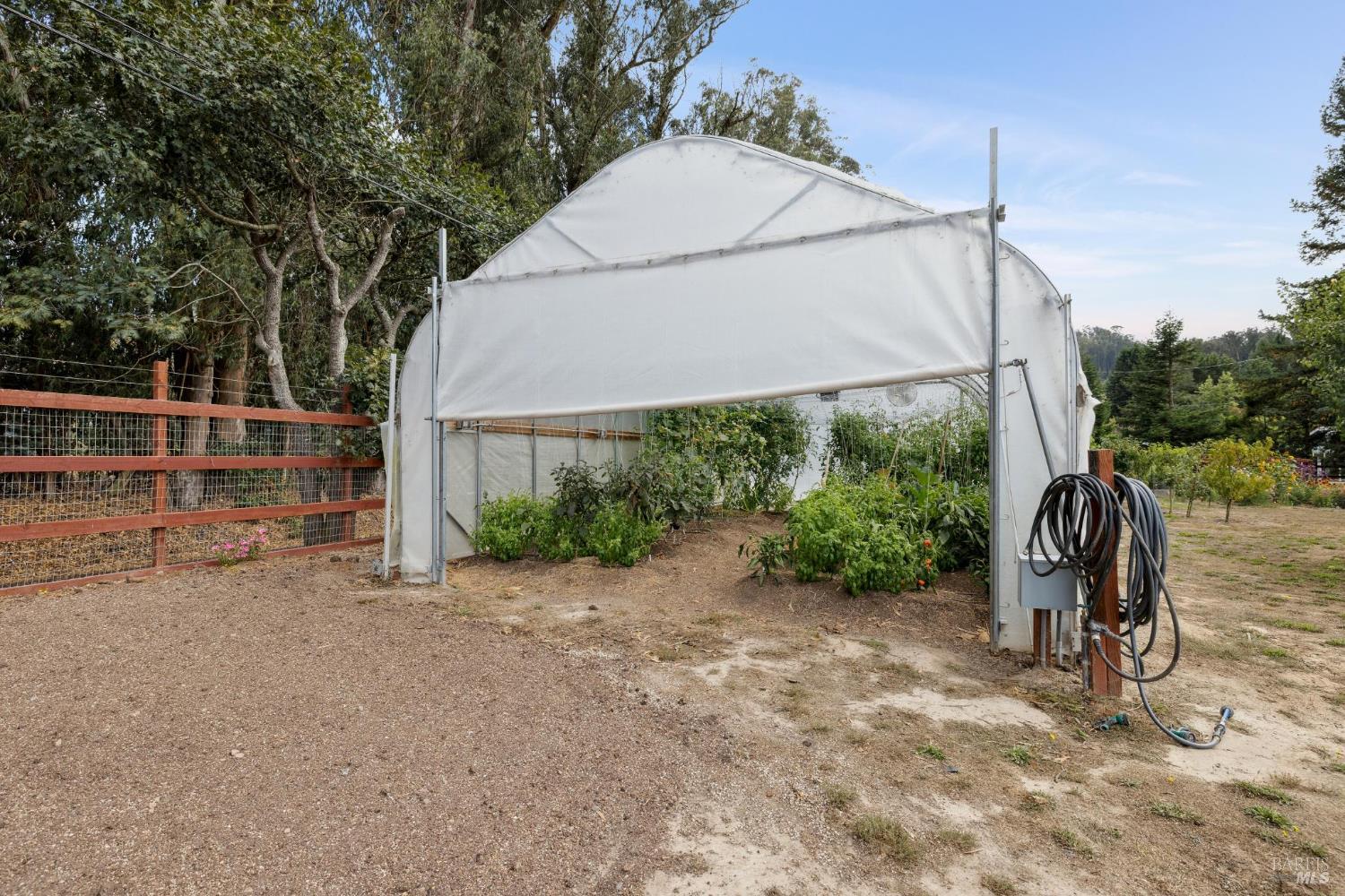 Detail Gallery Image 55 of 62 For 5611 Blank Rd, Sebastopol,  CA 95472 - 3 Beds | 2 Baths