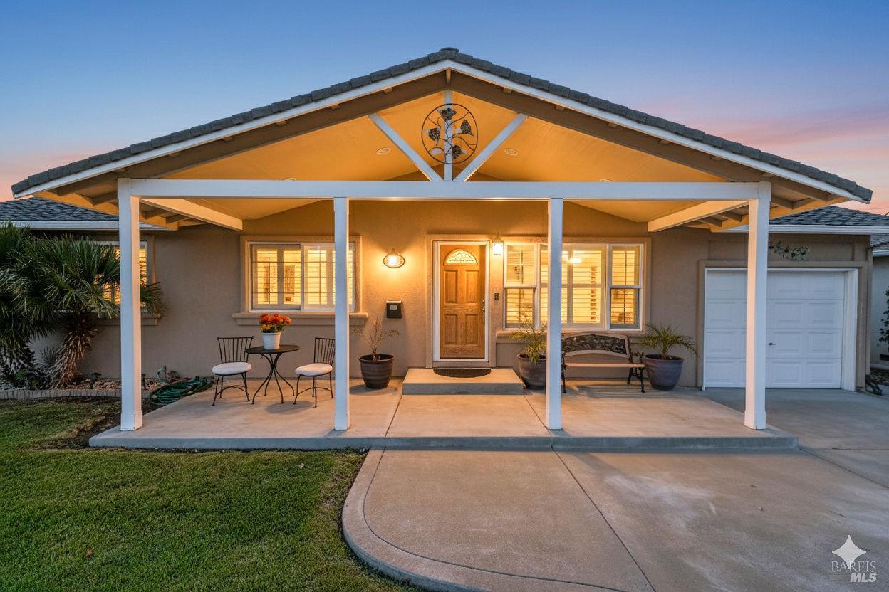 Detail Gallery Image 1 of 32 For 818 Thereza Way, Rio Vista,  CA 94571 - 4 Beds | 2/1 Baths