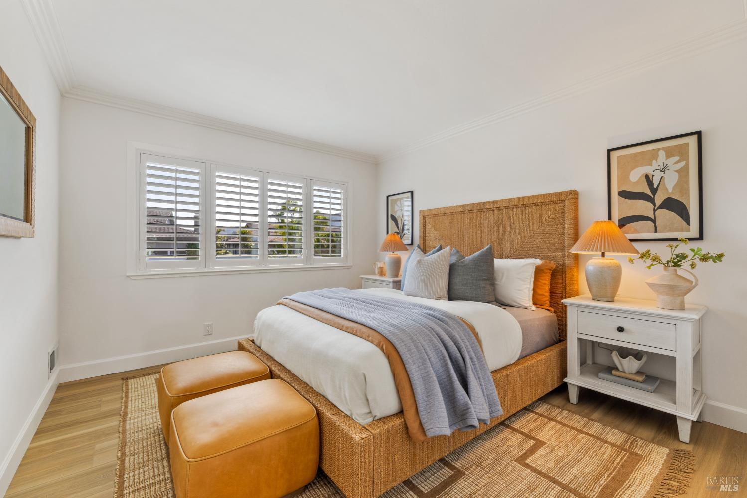 Detail Gallery Image 30 of 47 For 254 Riviera Cir, Larkspur,  CA 94939 - 3 Beds | 2/1 Baths
