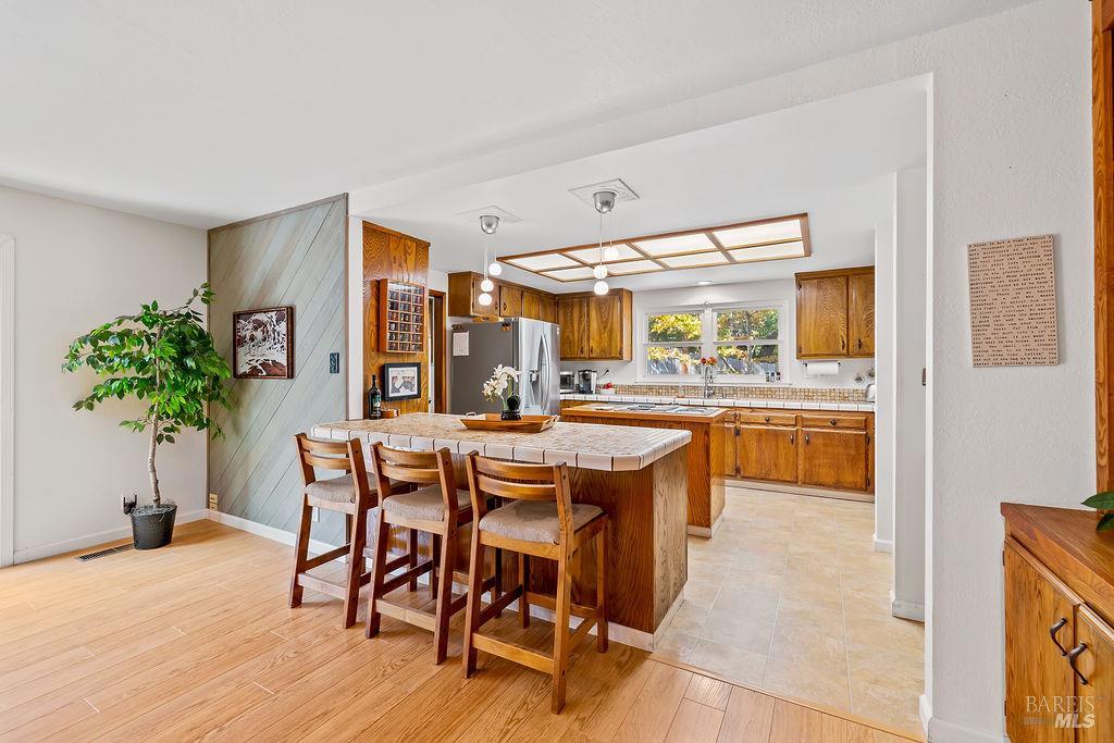 Detail Gallery Image 12 of 74 For 2321 Sunrise Ave, Santa Rosa,  CA 95409 - 3 Beds | 2 Baths