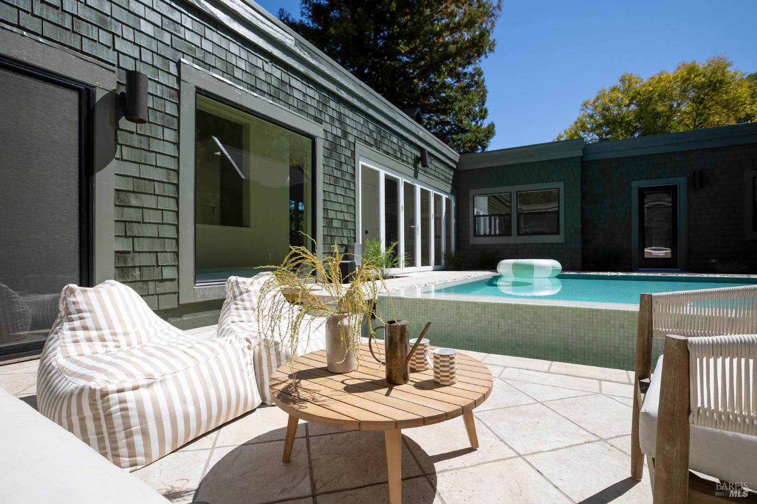 Detail Gallery Image 47 of 63 For 71 Pacheco Creek Dr, Novato,  CA 94949 - 4 Beds | 3/1 Baths