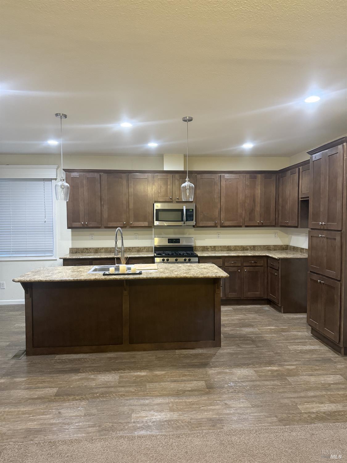 Detail Gallery Image 6 of 16 For 260 American Canyon Rd 50, American Canyon,  CA 94503 - 3 Beds | 2 Baths