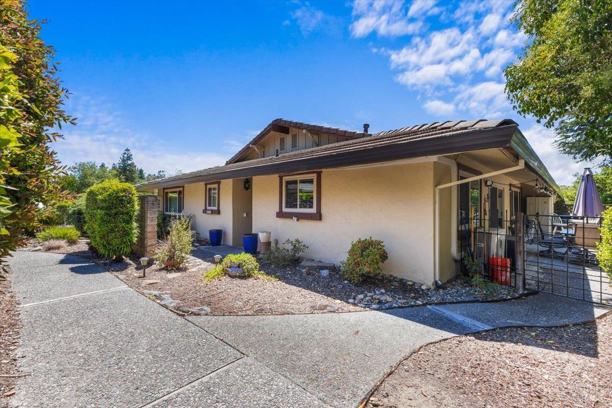Detail Gallery Image 27 of 33 For 442 Las Casitas Ct a,  Santa Rosa,  CA 95403 - 2 Beds | 2 Baths